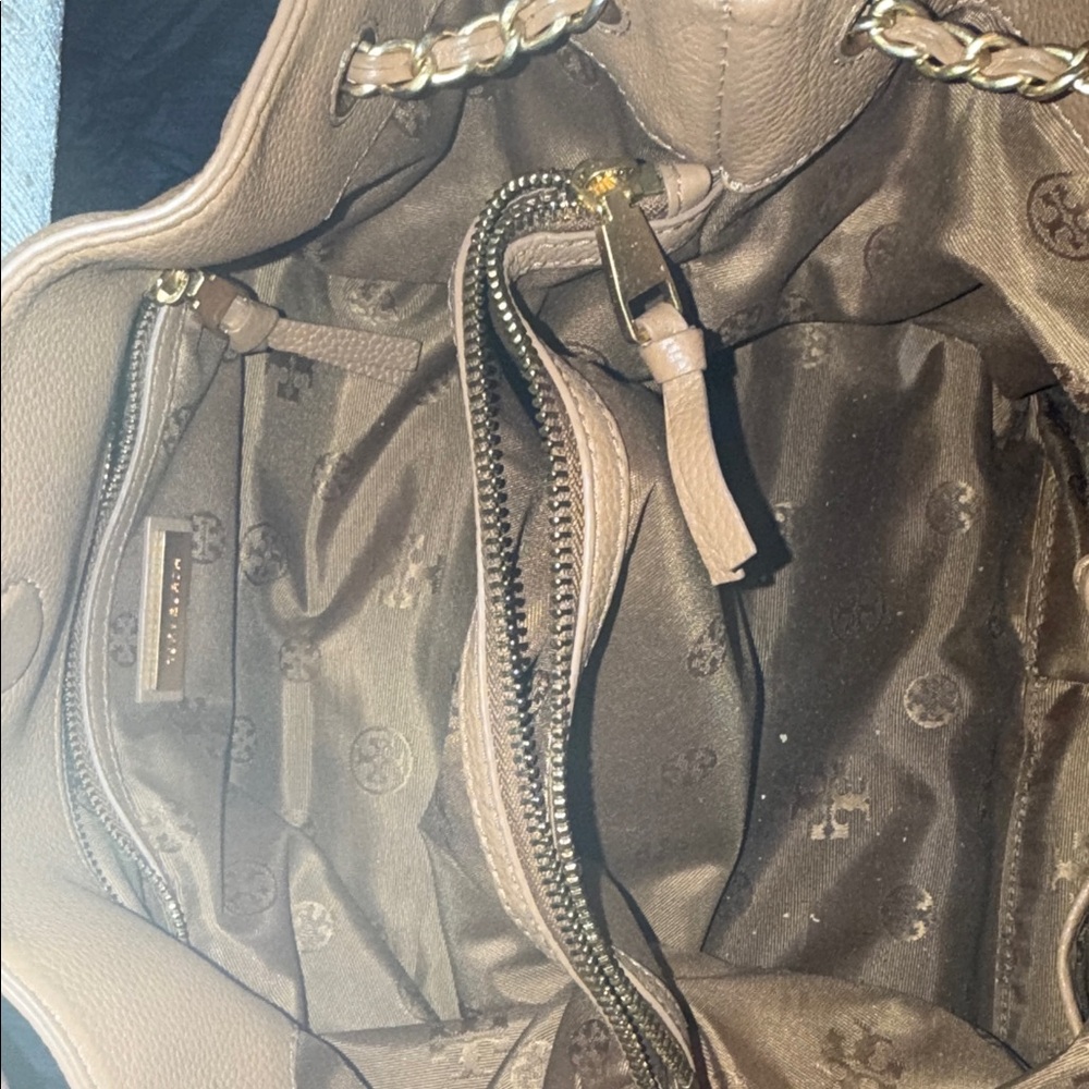 Tory Burch Brown Leather Shoulder Bag with Gold Chain - Picture 4 of 7